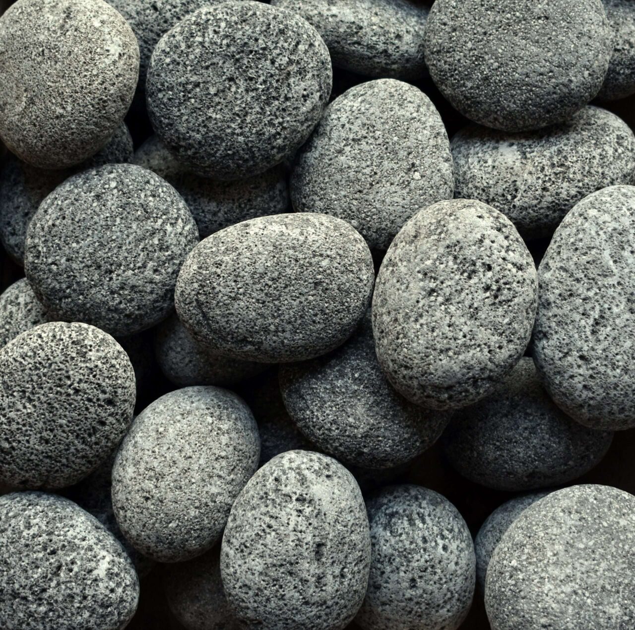 Black Lava Beach Pebbles 2-4" 1 Black Lava Beach Pebbles 2-4"