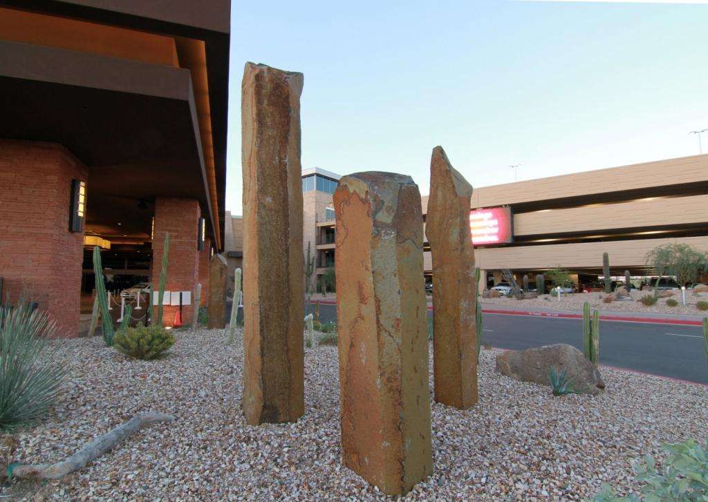 Grand Coulee Basalt Column, ~20" Diameter 3 Grand Coulee Basalt Column, ~20" Diameter