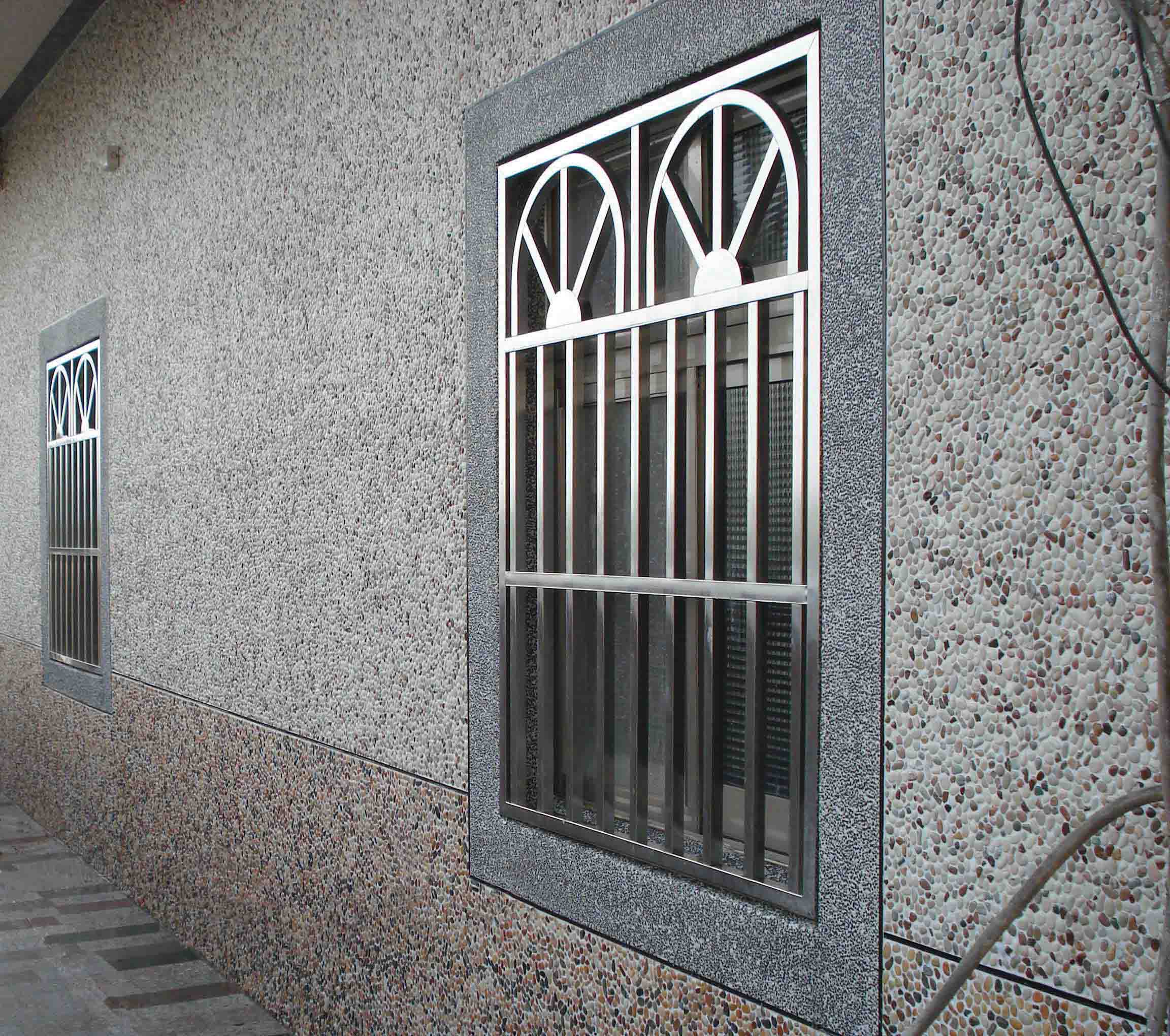 Natural Sierra Pebble Tile 3 Natural Sierra Pebble Tile
