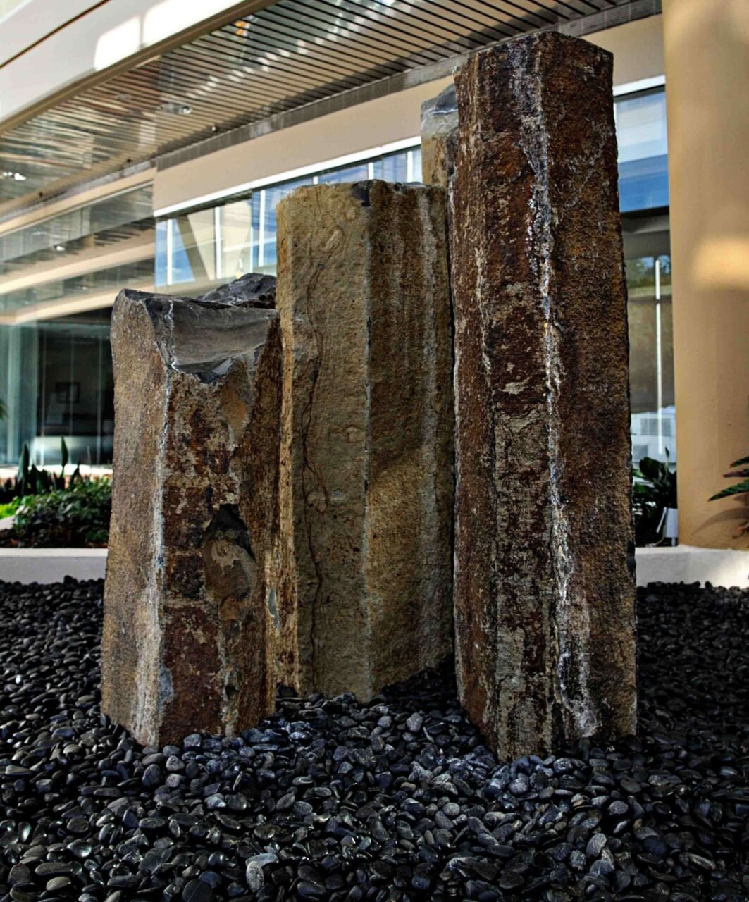 Polished Black Pebbles 1½" - 2½" 4 Polished Pebble - Black 1½ - 2½"