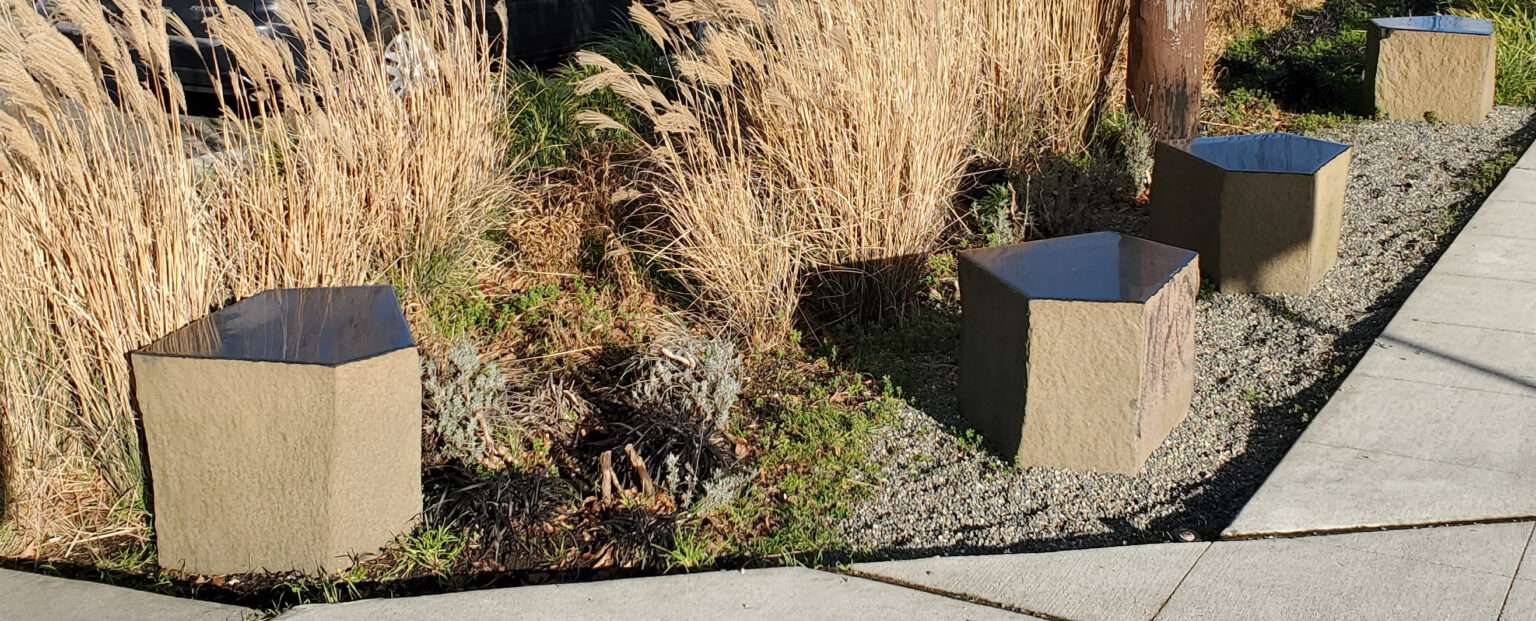 polished basalt seat (1)