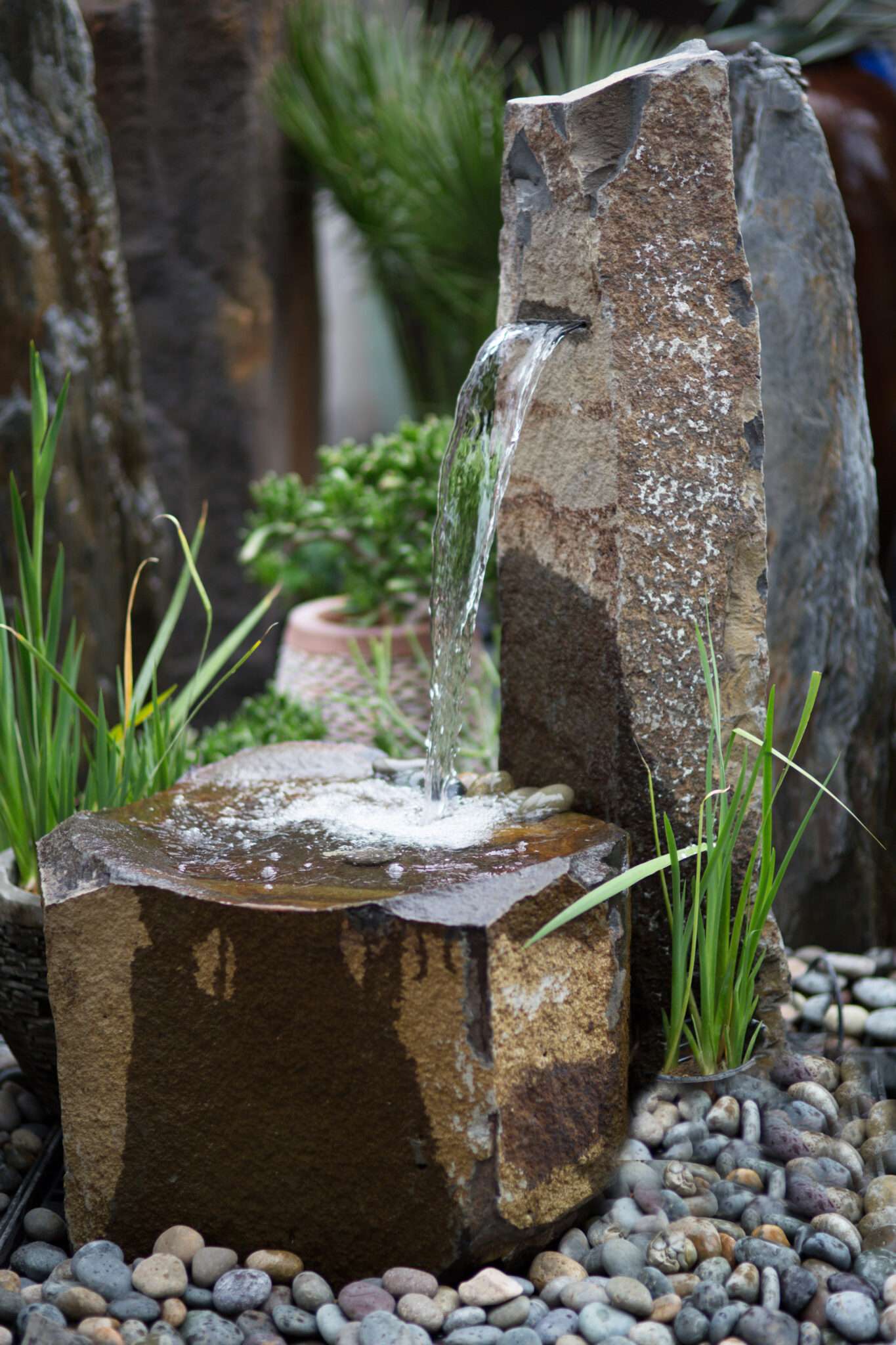 Slot fountain
